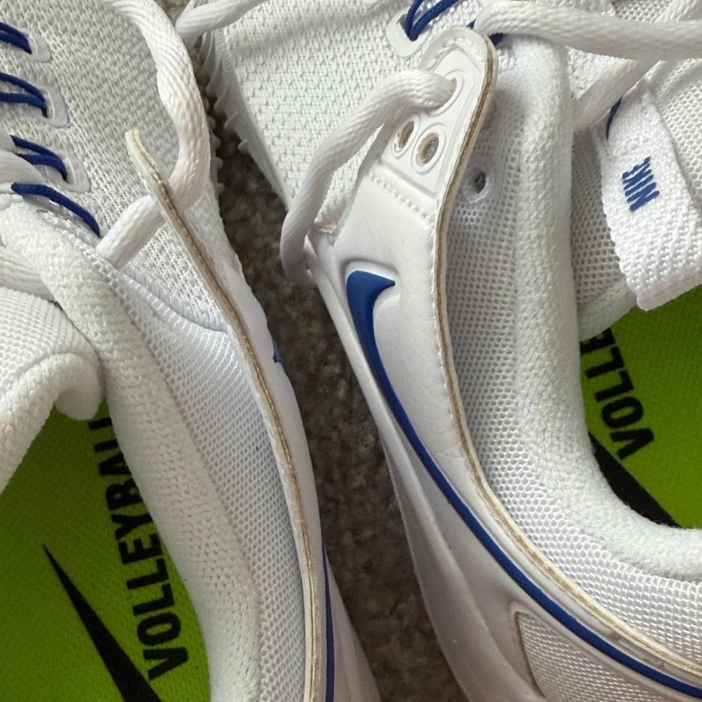 Nike White and Blue Athletic Shoes - Picture 6 of 6